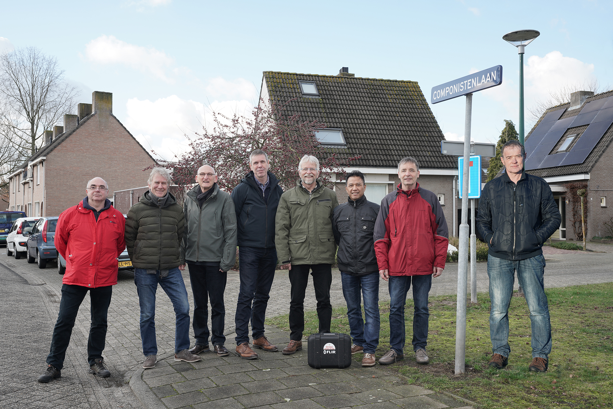 Buren met verstand van zonnepanelen