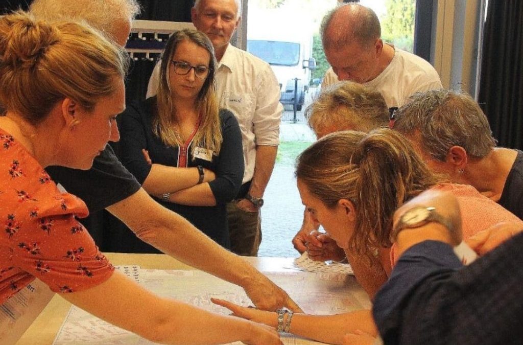 samen energie krijgen van 180 zonnepanelen