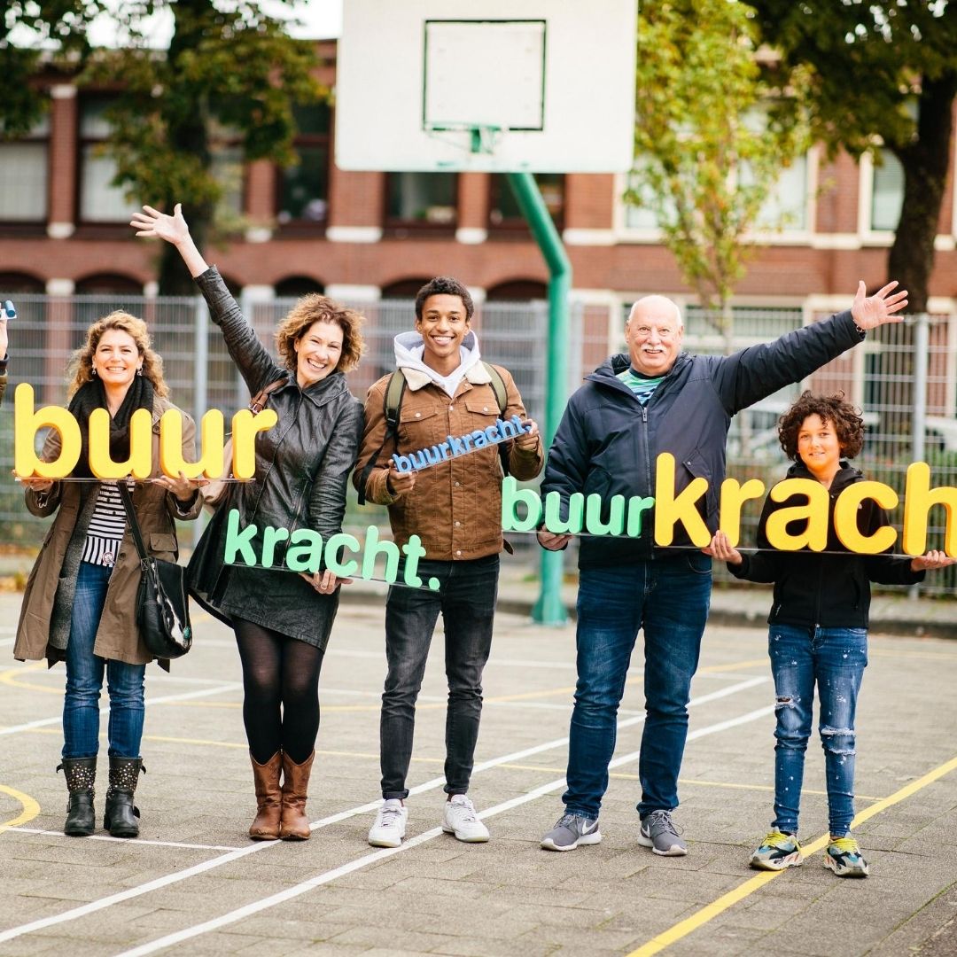 krijten op de stoep fleurig en gezellig